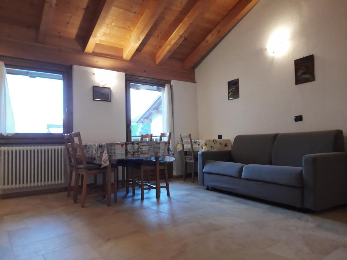 Appartamento Genziana Isolaccia Eksteriør billede